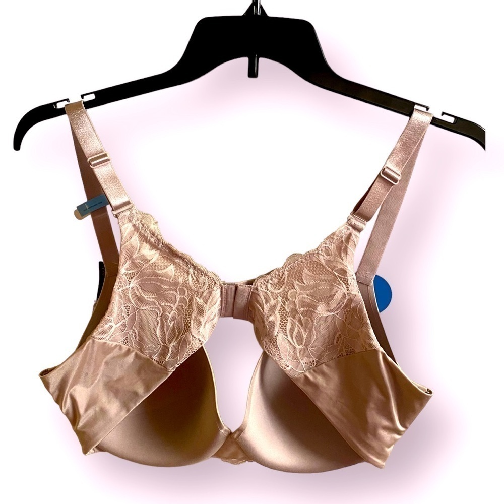 Bali’s 42C Underwire Bra w/tags - Picture 2 of 5